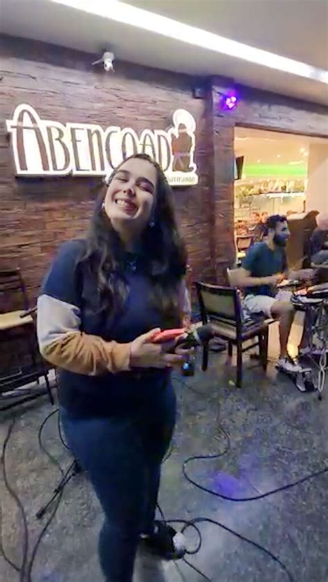 abençoado voice bar é sucesso em brasília com a noite do karaokê jornal de brasília