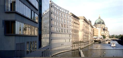 Der prunkvolle museumsbau wurde schließlich in den 1980er jahren zum haus der wirtschaft ausgebaut. 54 Best Images Haus Der Wirtschaft Berlin / Datei Am ...