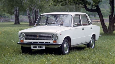 How the Lada 2101 became an iconic Soviet car - Russia Beyond