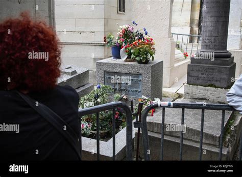 Jim Morrisons Singer Of American Band The Doors Grave At Pere Lachaise