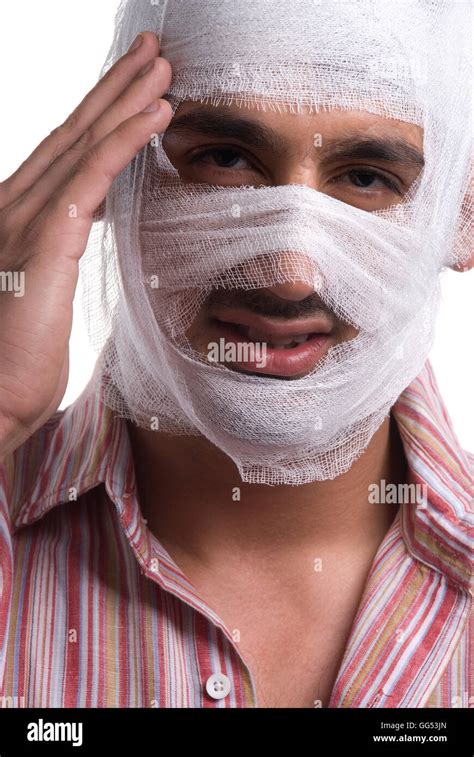 Bandaged Man Hi Res Stock Photography And Images Alamy