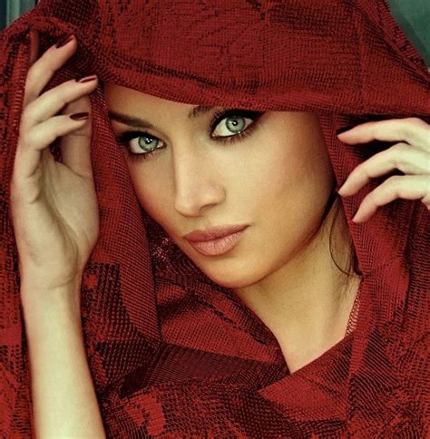 Persian Model Claudia Lynx Red Scarf Veil Beautiful Exotic Bright Green
