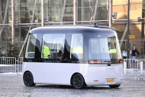 Autonomous Semi Trucks Coming To I 10 Soon