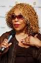 Roberta Flack. She's 73 and that's a current picture!!! Love her ...