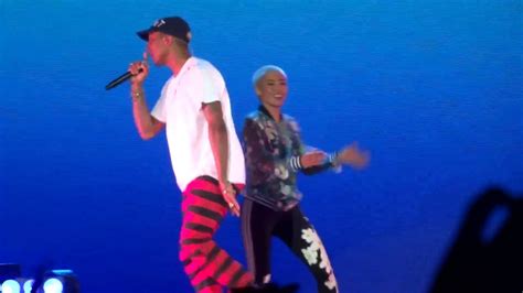 Pharrell Williams Happy Live Opener Festival 2016 Youtube