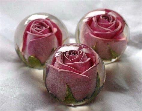 I love using flowers in jewelry. An exceptional way to preserve flowers from any ...