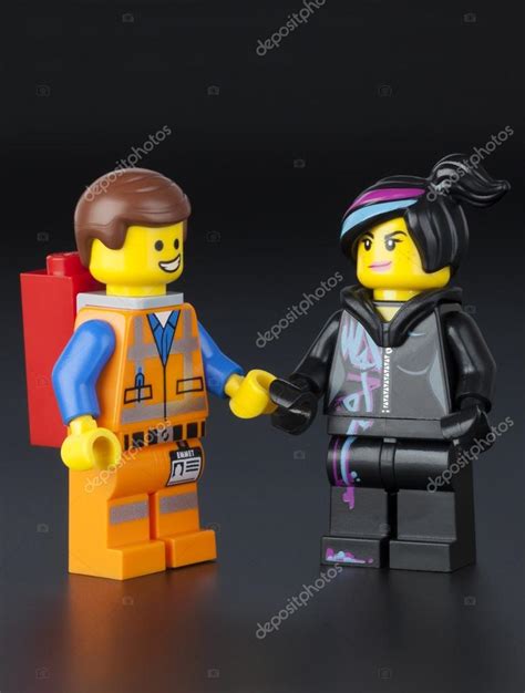 Lego Hard Hat Emmet And Wyldstyle Minifigures Stock Editorial Photo