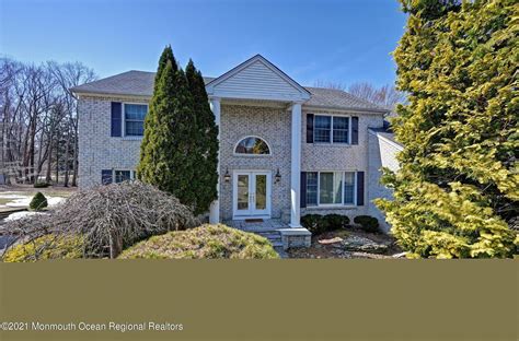 5 Cambridge Court Morganville Nj 07751 Trulia