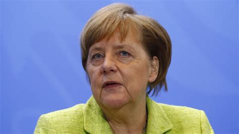 Nazi Anklaget Merkel Til Erdogan Vi Forventer En Respektfuld Dialog