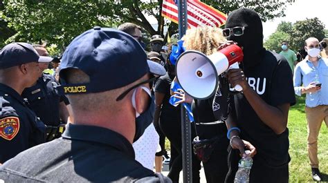 3 Arrested During Dueling Pro Police Black Lives Matter Protests In