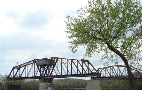 Bridge And Tree Railroad Bridge Over Cumberland River In C Flickr