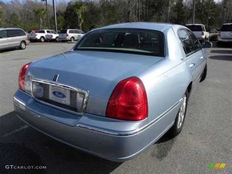 2011 Light Ice Blue Metallic Lincoln Town Car Signature Limited