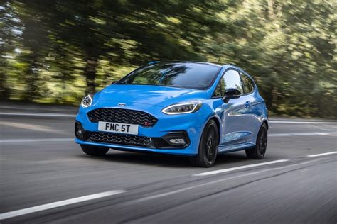 Motoring Ford Fiesta St Looks Drives And Sounds Like The Perfect Hot