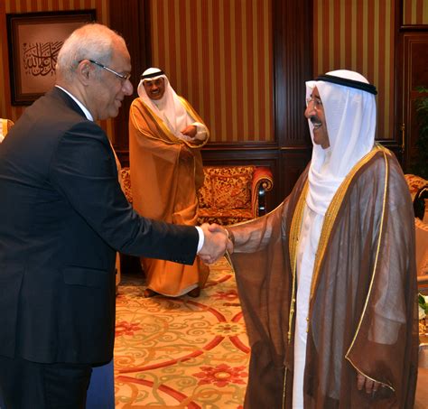 كونا His Highness The Amir Receives Credentials Of Newly Appointed