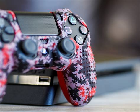 Red Digital Camo By Proflex Ps4 Silicone Controller Skin Cover Vgf