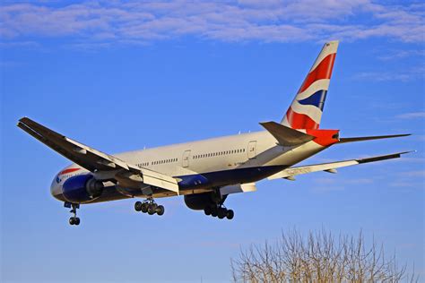 That's why the boeing 777 engine is listed as the most powerful jet engine in the guinness book of records. G-YMMH: British Airways Boeing 777-200ER (At Toronto ...