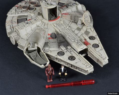 Action Fleet Millennium Falcon Rebel Scale