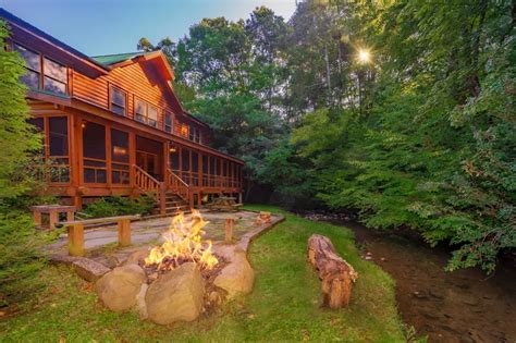5 Perks Of Staying In Our Gatlinburg Cabins With Pools