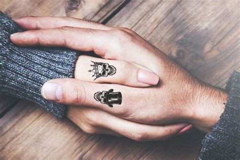 31 Best Matching And Unique Tattoos For Couples Finger Tattoos For Couples Matching Couple