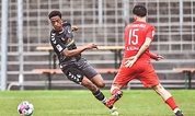 Ezekwem extends contract | SC Freiburg