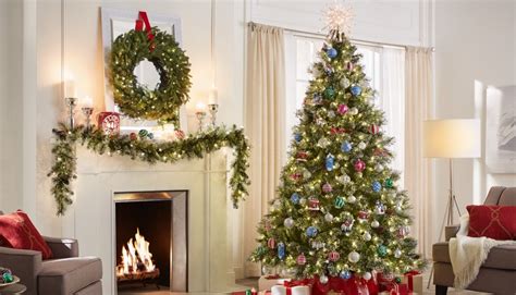 No matter how you and your loved ones celebrate, you can decorate your home in a way that suits you. Decorate Your Christmas Table - Sumptuous Events