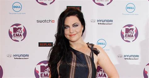 Amy Lee Baby Name The Evanescence Baby News Glamour Uk