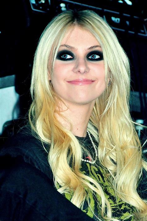 Taylor Momsen Latest Pictures Taylor Momsen Wallpapers