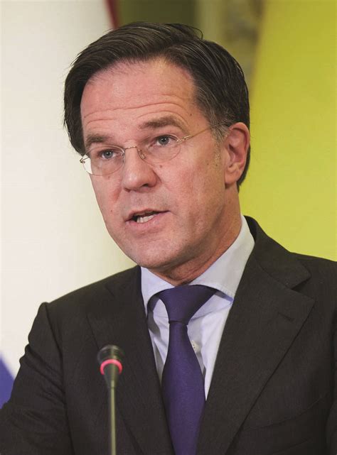 dutch prime minister resigns as govt collapses over migration the shillong times