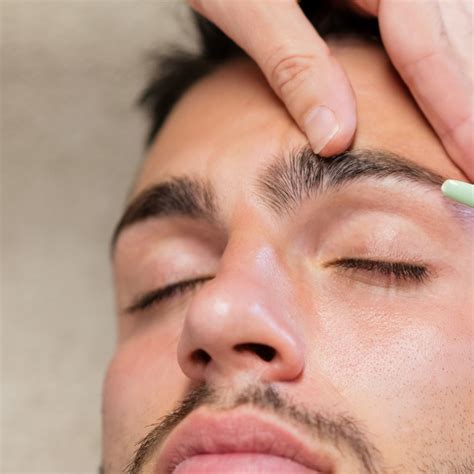 Men Eyebrow Shaping Eyebrow Threading For Men Ae Browart Sdn Bhd 202201019282 1464979 M