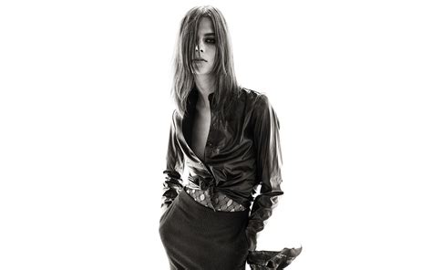 Uniqlo X Carine Roitfeld 7 Things You Need To Know About The