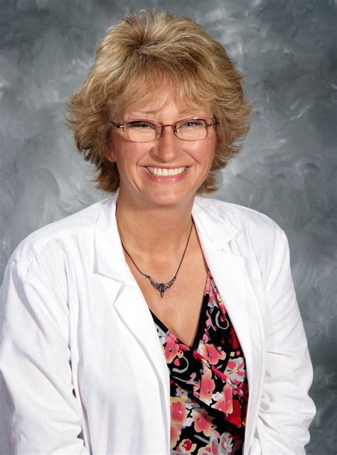 Olmsted Falls School Nurse Named Ohio Pta Nurse Of The Year