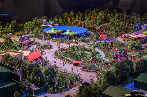 Photo Video Tour Detailed Walkthrough Of The Toy Story Land Model At