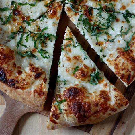 Creamy Garlic Parmesan Pizza Everyday Homemade