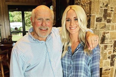 Terry Bradshaw S Daughter Erin Bradshaw Is Married And Soon To Be A Mother Ecelebritymirror