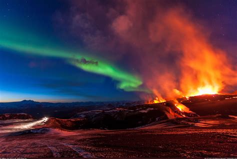 Volcano And The Northern Lights As Seen From Iceland Pics
