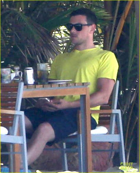 Lea Michele And Cory Monteith Beach Lunch In Mexico Photo 2866180