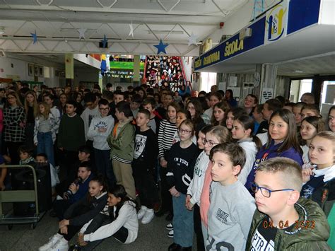 Voljenom Gradu Za 6 April Ju Treća Osnovna škola Ilidža