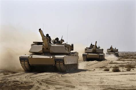 Iraqi Army M1a1 Abrams Tanks Tanks Military Military Battle Tank