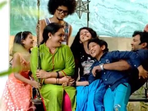 Durum komedisi balu ailesi etrafında dönüyor; Pin by Ashlyvarghese on Uppum Mulakum Family (With images ...