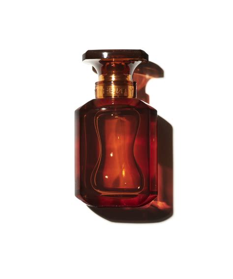 rihanna s new perfume fenty eau de parfum launches in the uk popsugar beauty uk
