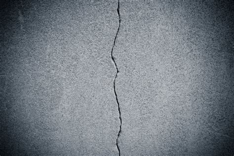Broken Concrete Wall With Cracks Stock Image Image Of Material Beige