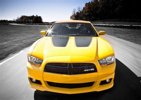 Dodge Charger Srt8 Super Bee Asks Bumble Bee Who Superbee 04 Paul
