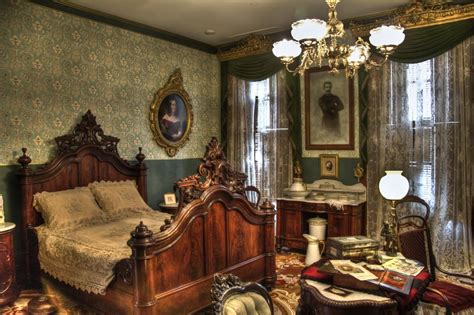 Resting In Luxury 19th Century Bedroom In Saint Louis Living Room