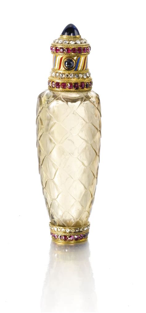 A Hardstone Scent Bottle With Jewelled Gold Mounts St Petersburg