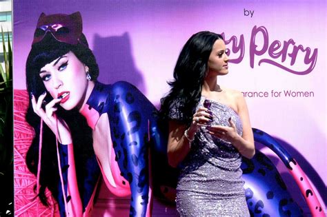 GutterUncensored Com Katy Perry Upskirt At Promotional Press