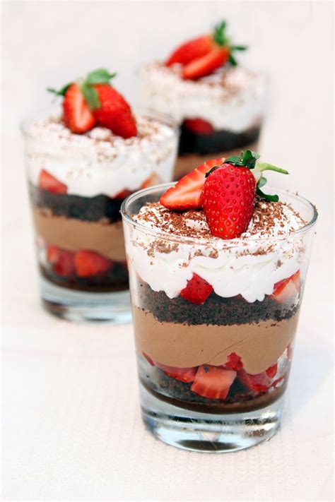 Chocolate Trifle With Strawberry And Cream Lil Cookie