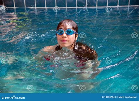 Pretty Asian Woman Wearing Red Bikini With Waterproof Glasses Swimming My Xxx Hot Girl