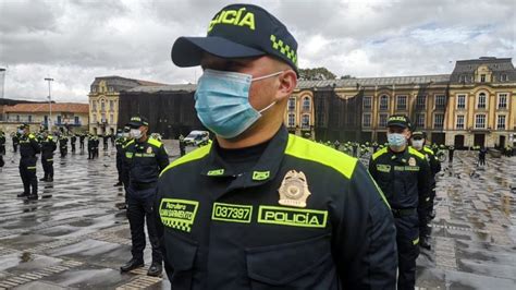 Este Lunes Empieza El Cambio De Los Uniformes De La Policía Nacional