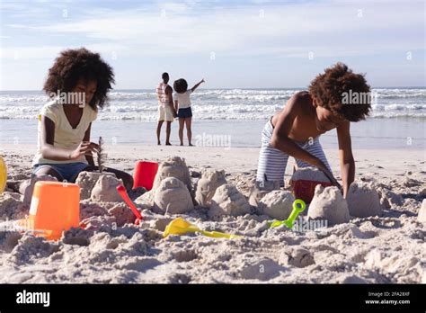 Happy African Children Playing Hi Res Stock Photography And Images Alamy