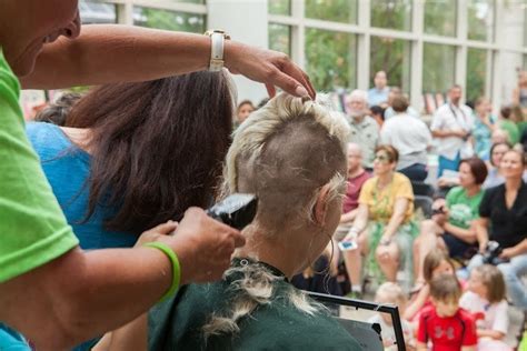 Mommas Shave Their Heads For Cancer Research Show Us What Bravery